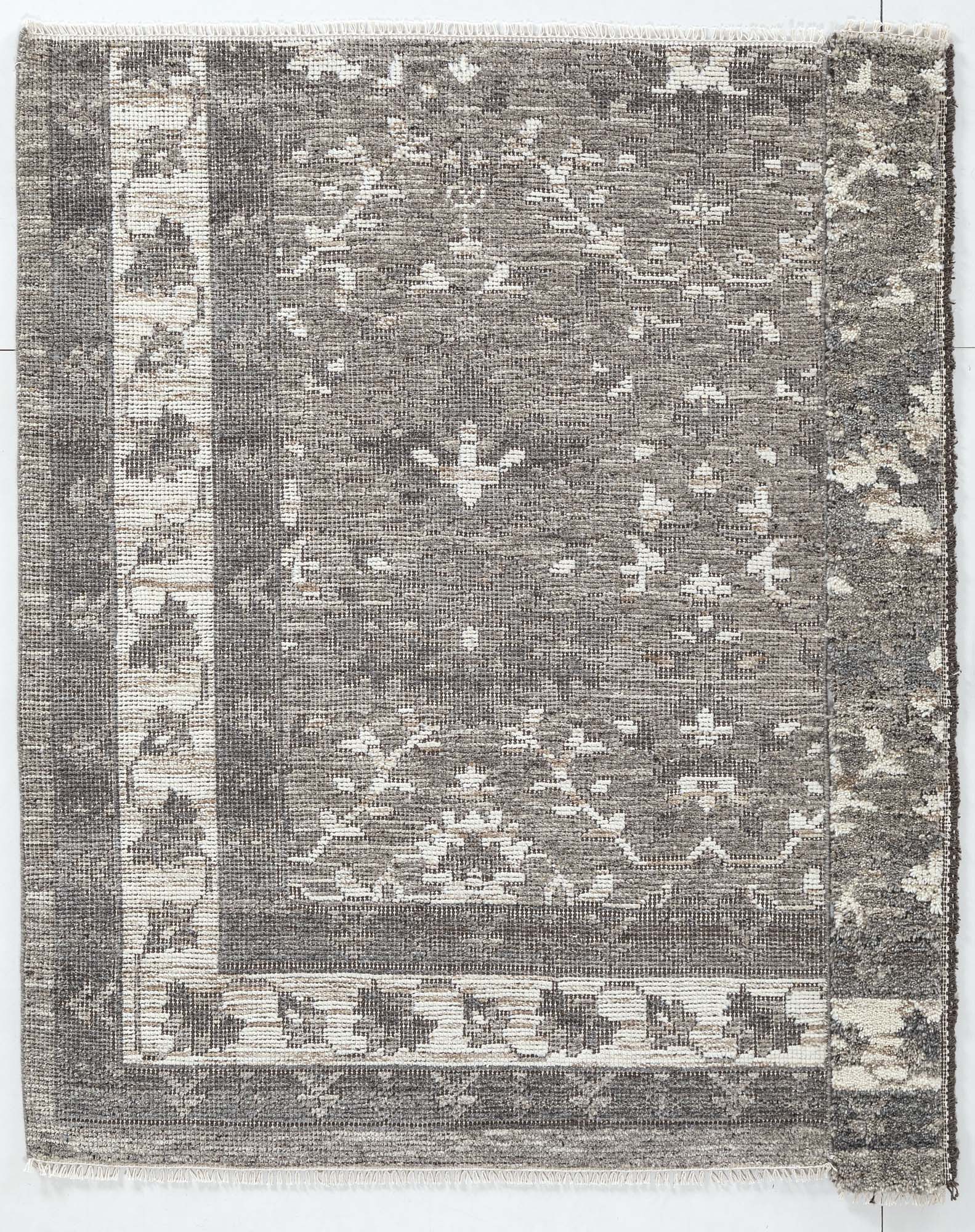 Hand Knotted/Reverse Adorn/Brown