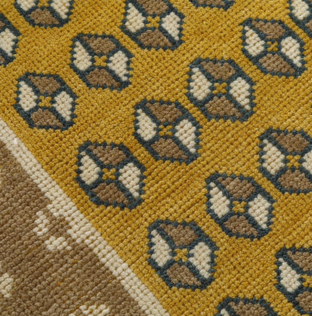 Hand Knotted/Delphine Rug/Gold