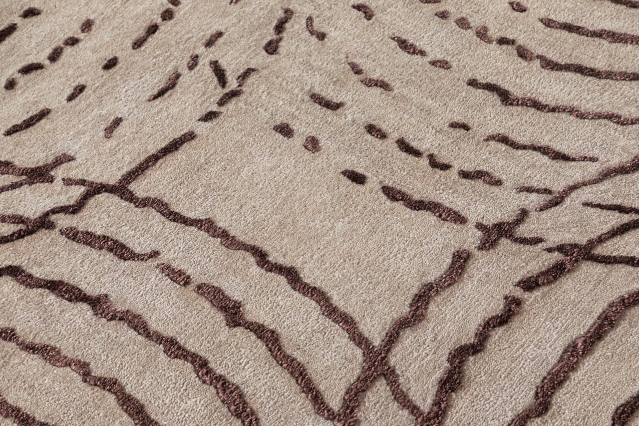 Hand Tufted/Avianna Rug/Beige Maroon